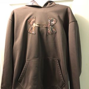 UA Men’s Medium Camo Hooded Sweatshirt